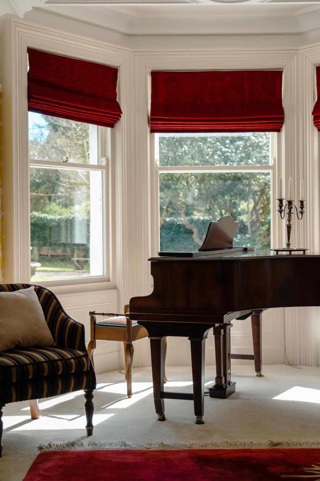Luxury Accommodation In County Antrim With Riverside Hot Tub Kells Luaran gambar